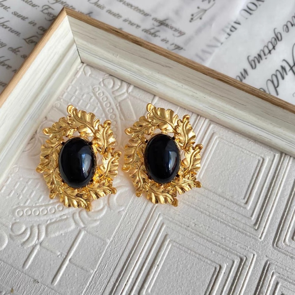 $25for3 NWT High-grade vintage earrings, stylish and versatile ear accessories